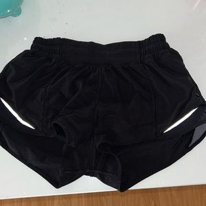 Hotty hot shorts 2.5” black